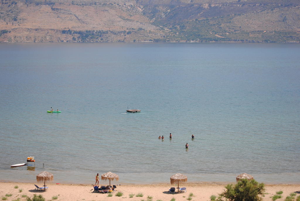 Lazaratos Hotel Kouvalata ภายนอก รูปภาพ