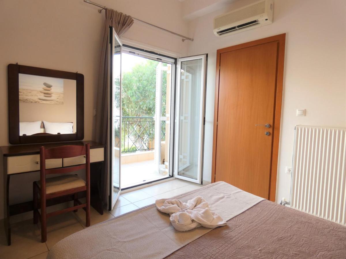 Lazaratos Hotel Kouvalata ภายนอก รูปภาพ